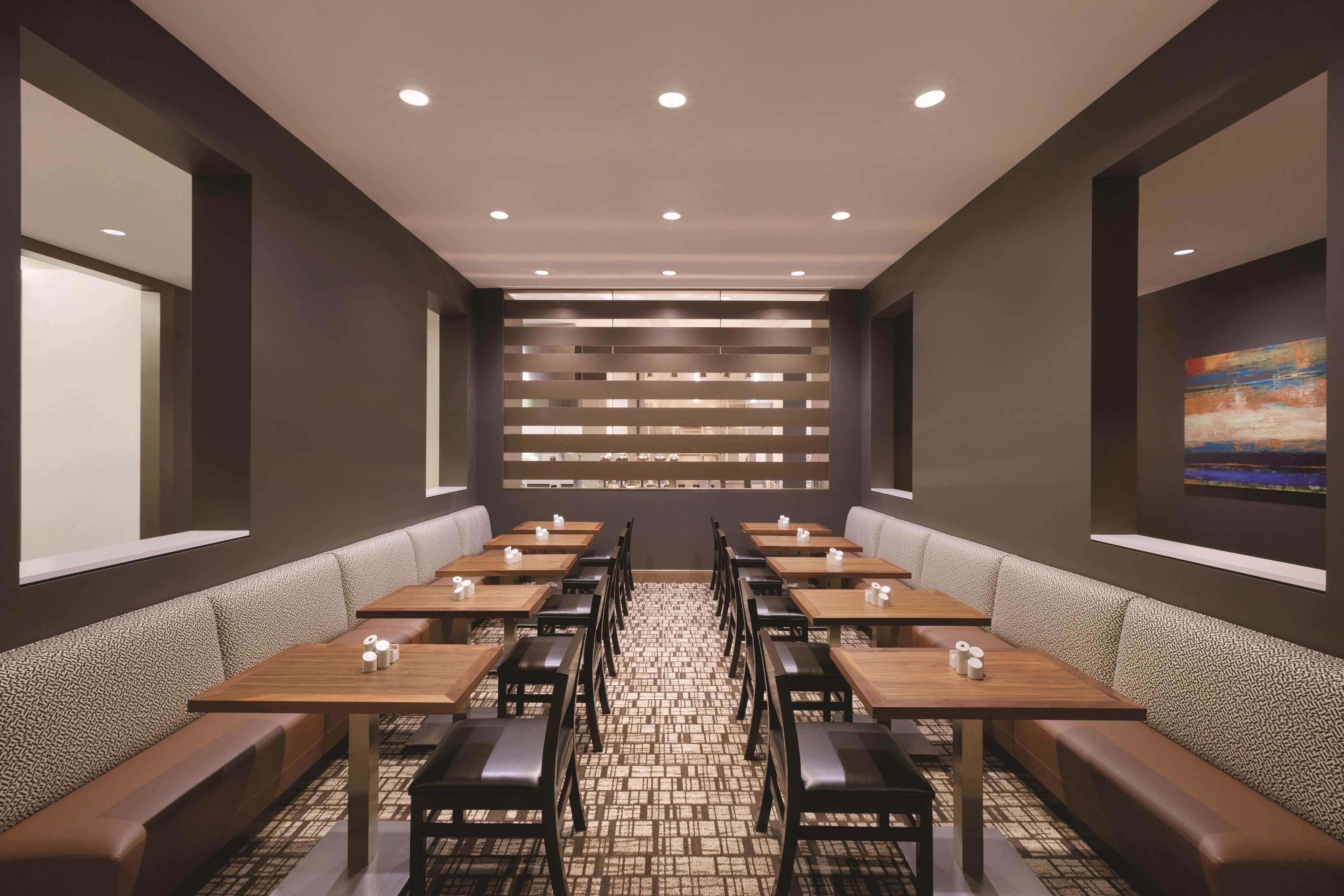 Embassy Suites Oklahoma City Downtown/Medical Center Екстер'єр фото