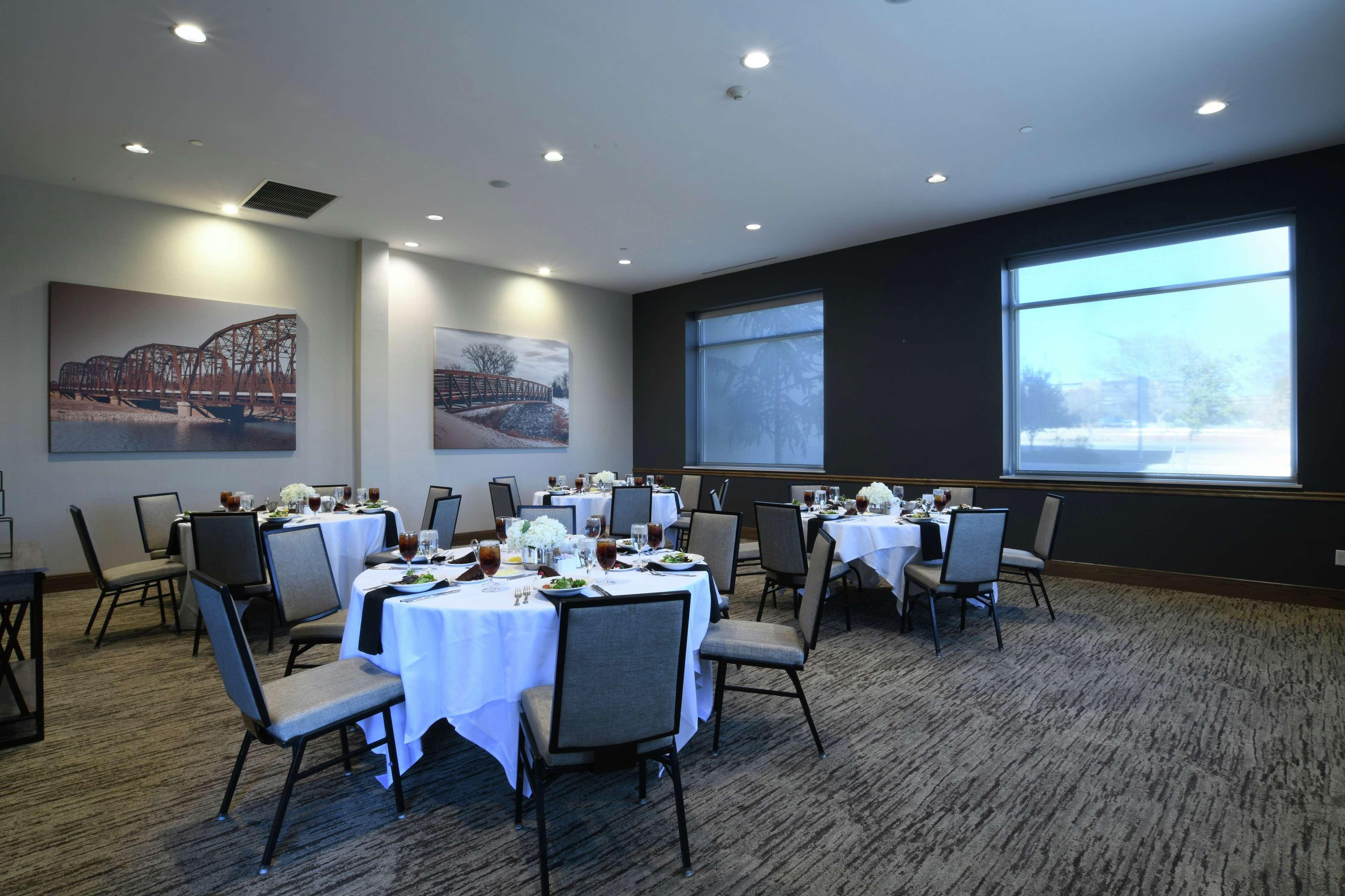 Embassy Suites Oklahoma City Downtown/Medical Center Екстер'єр фото