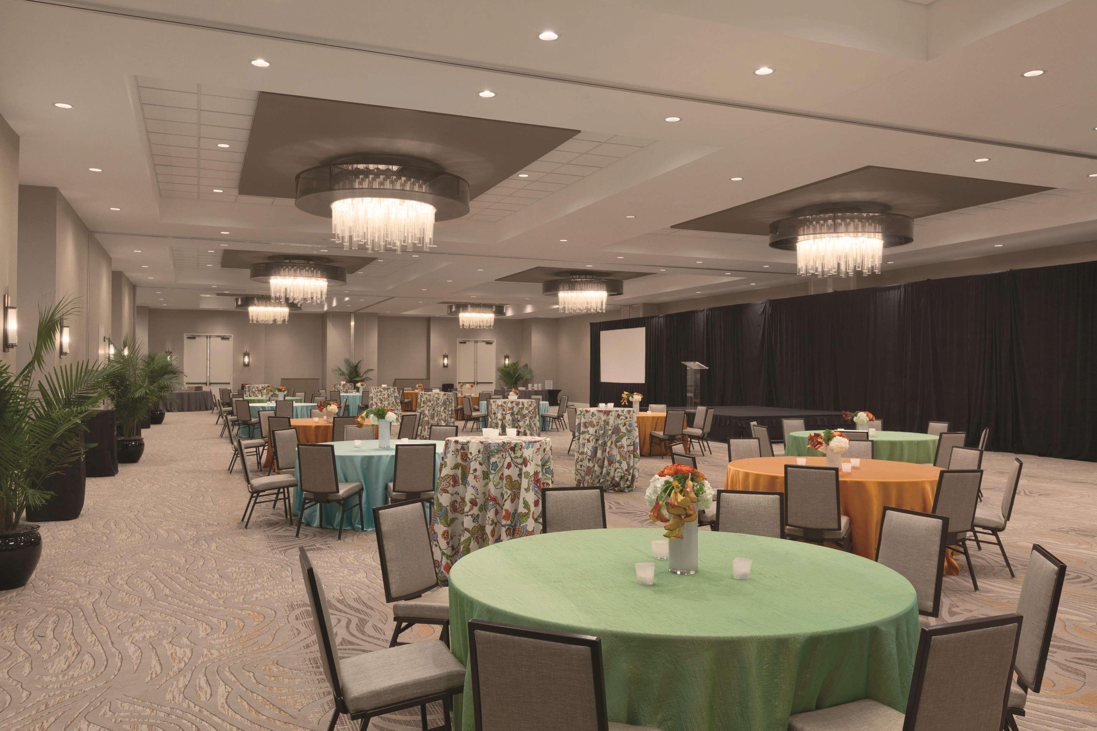 Embassy Suites Oklahoma City Downtown/Medical Center Екстер'єр фото
