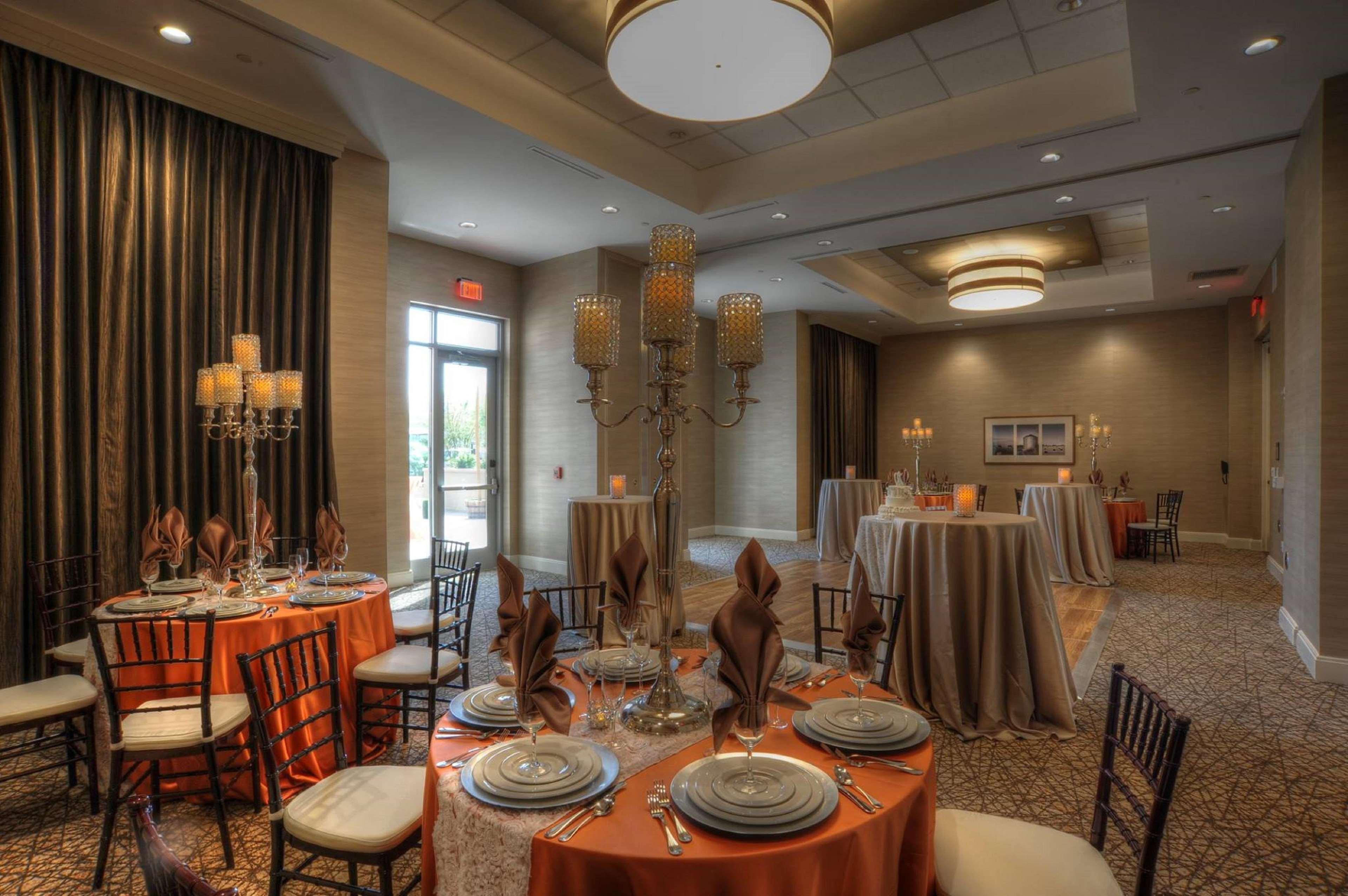 Embassy Suites Oklahoma City Downtown/Medical Center Екстер'єр фото